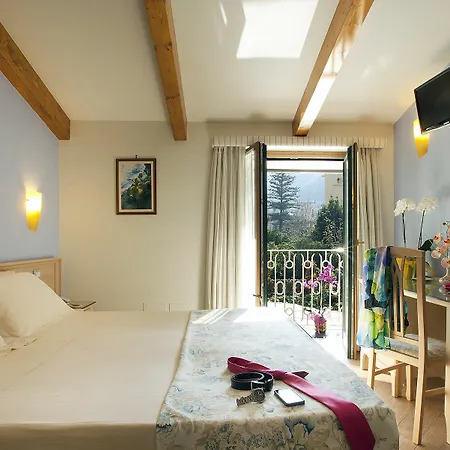 Angiolina Relais 4*