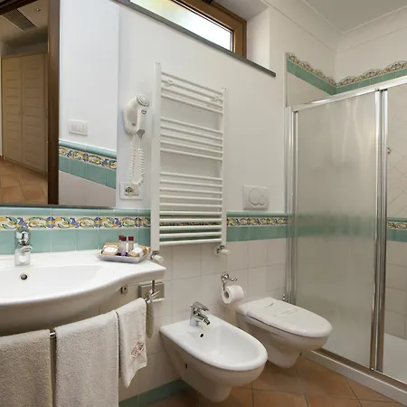 Angiolina Relais Affittacamere 2*