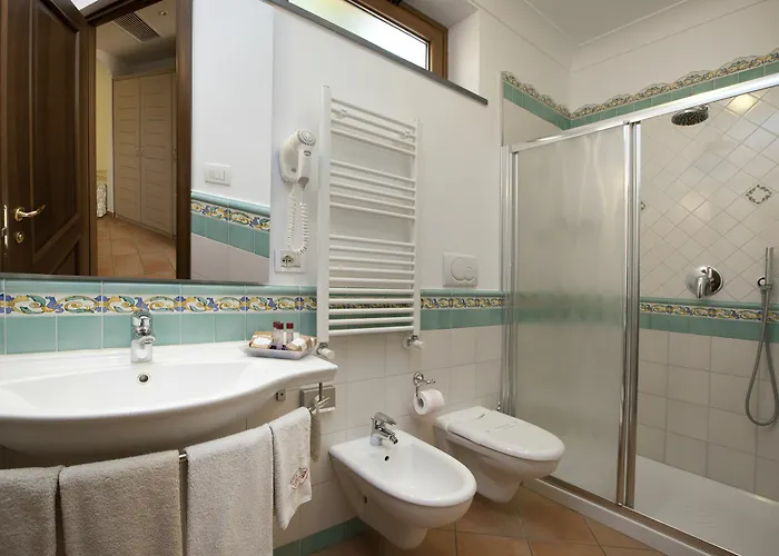 Angiolina Relais Guest house 4*