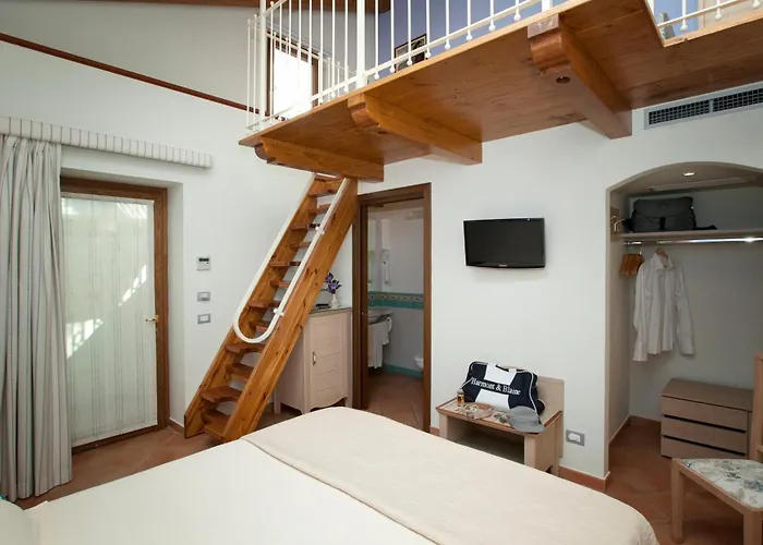 Angiolina Relais Gæstehus 4*